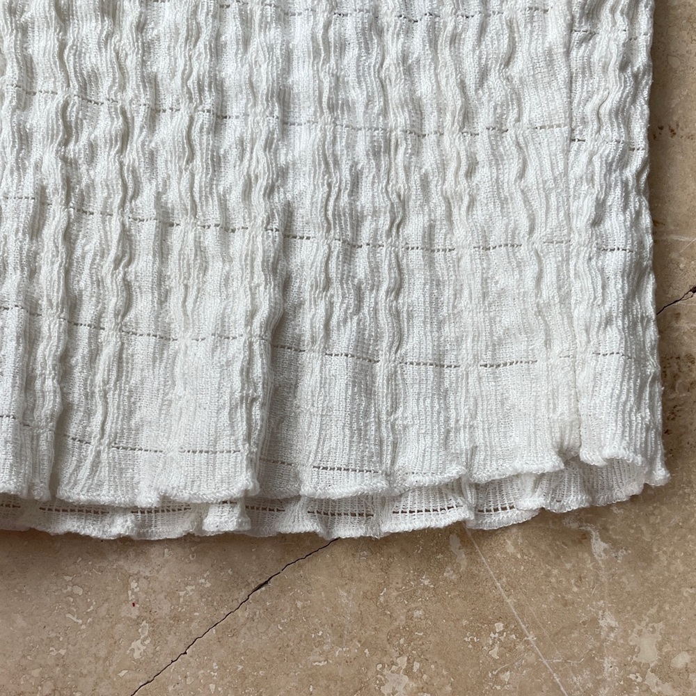 White Crinkle Button-Up Crop Top - Picture 4 of 5